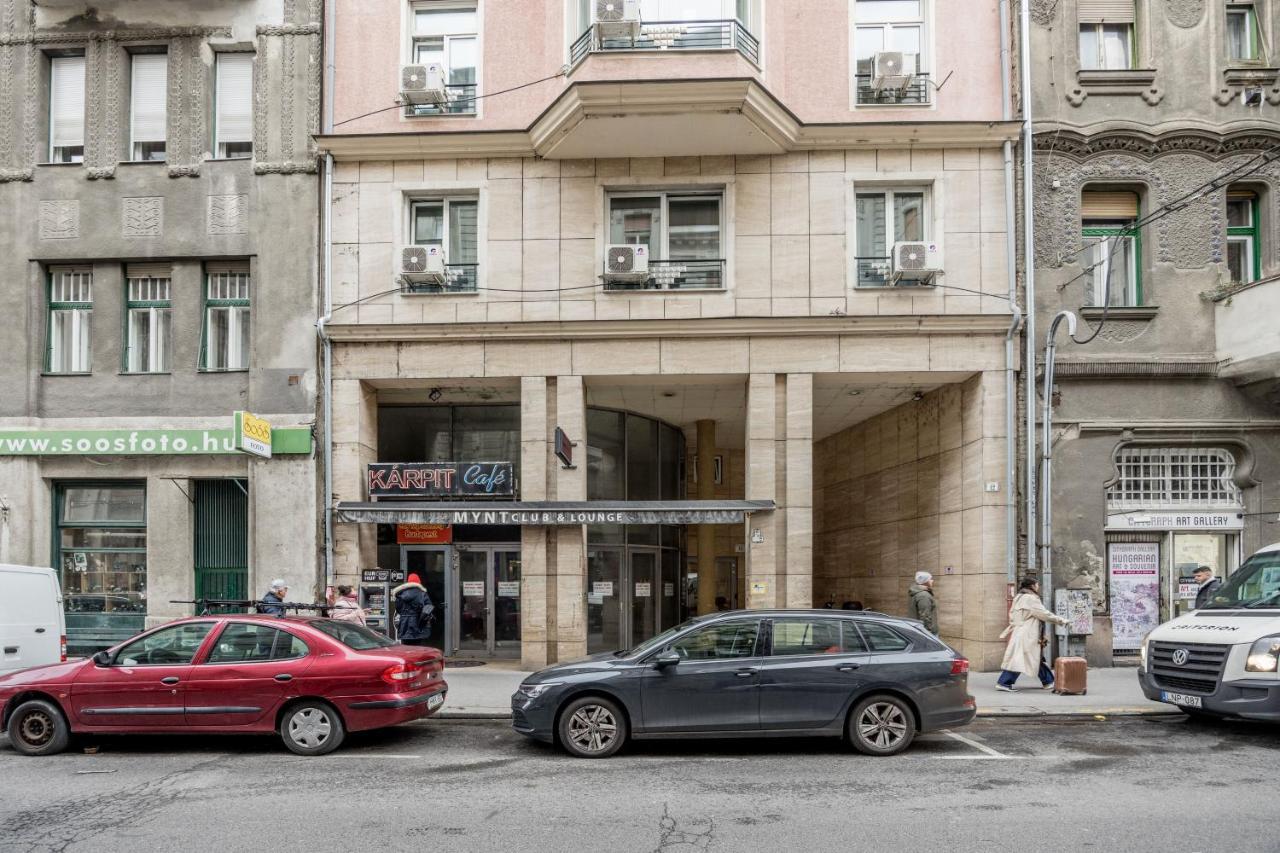 Downtown Charm In Budapest Esterno foto